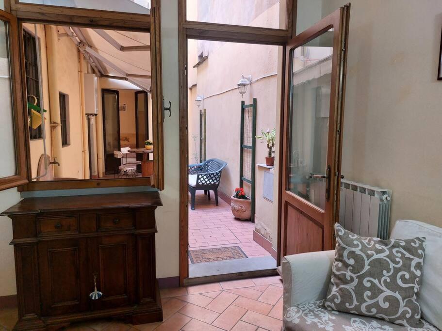 Laura Apartment In The Heart Of Флоренция Екстериор снимка