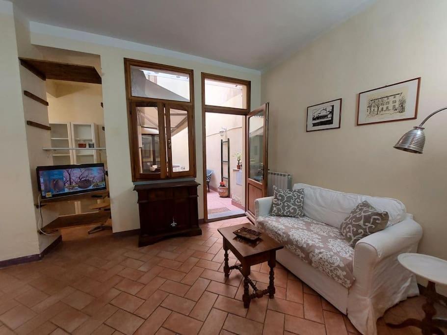 Laura Apartment In The Heart Of Флоренция Екстериор снимка